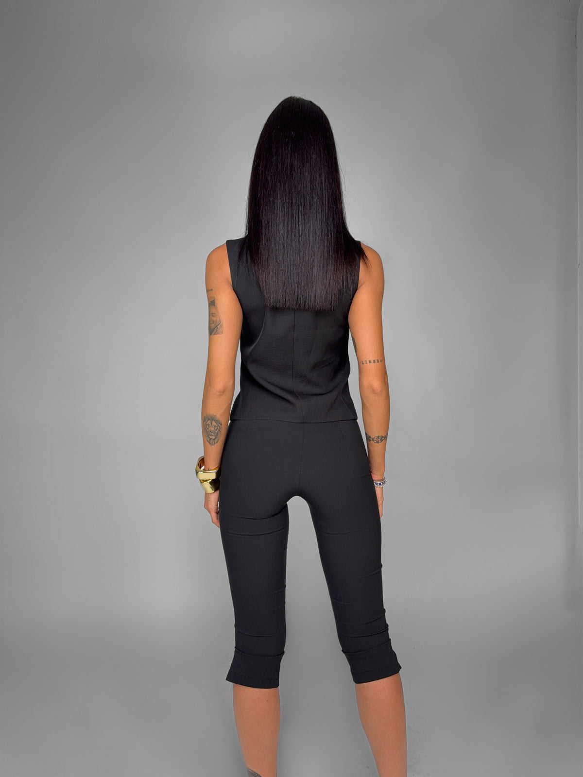 Pantalone Capri Essential-Black