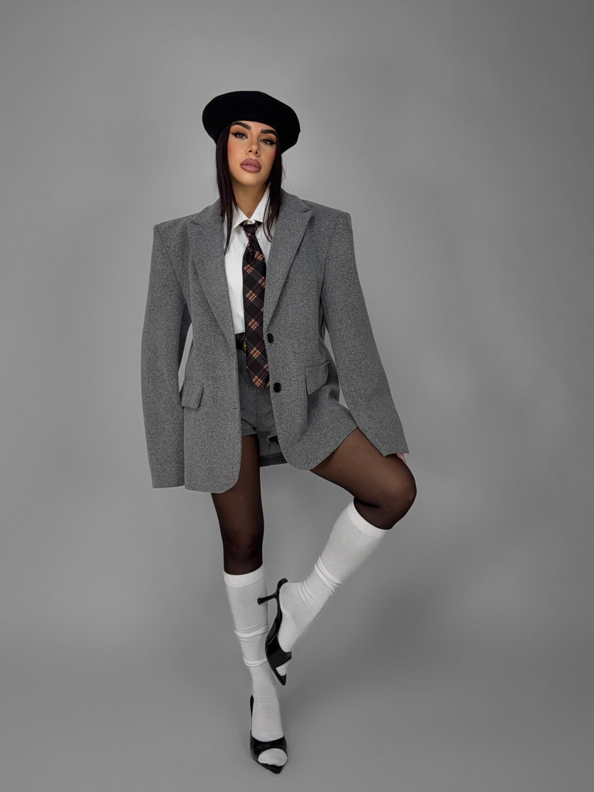 Total Look Material Girl Grey