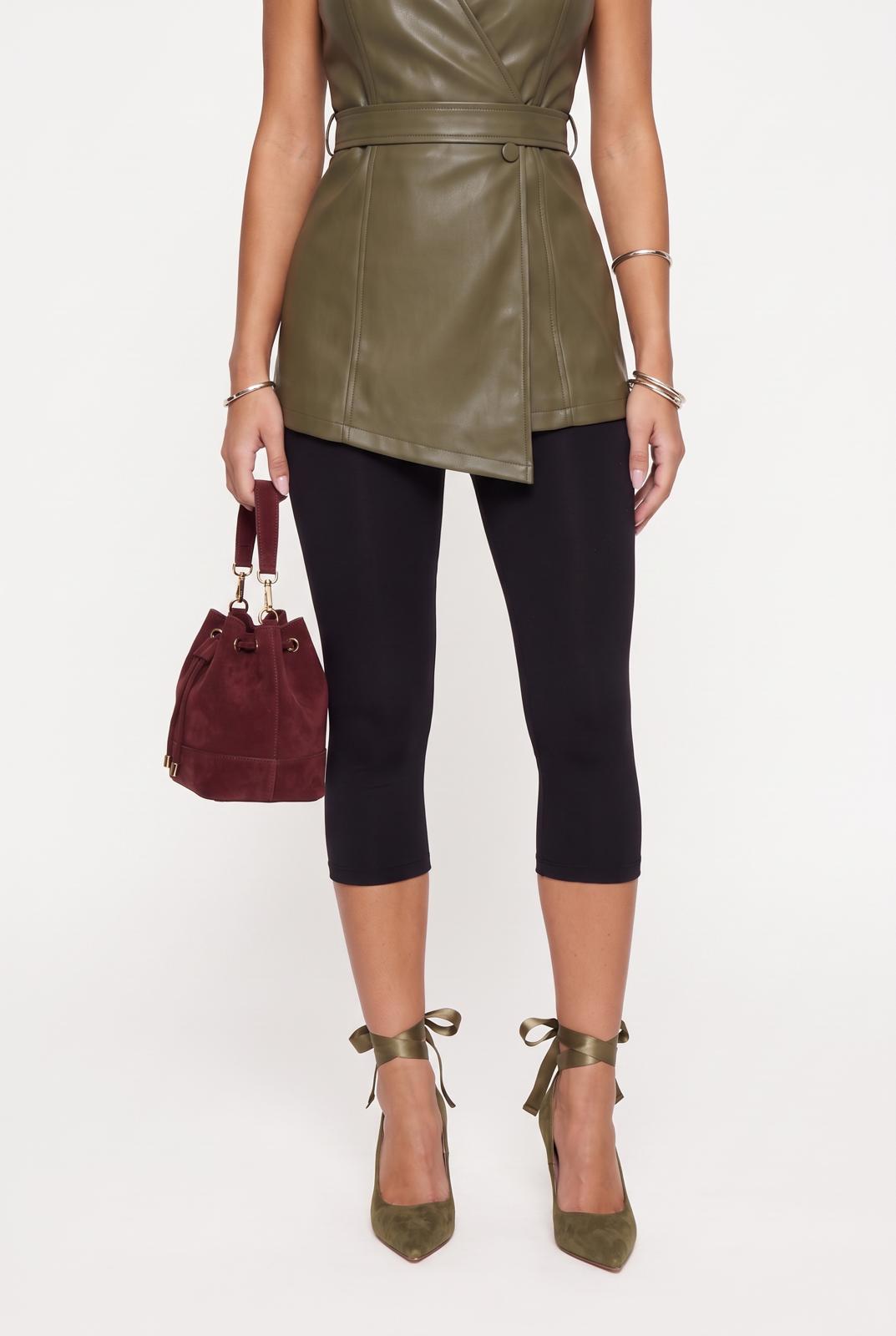 Capri Leggings - Black