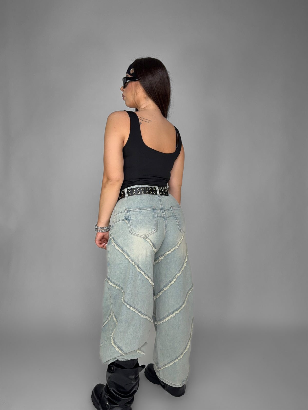 CURVY FIT - Jeans Frayed Line