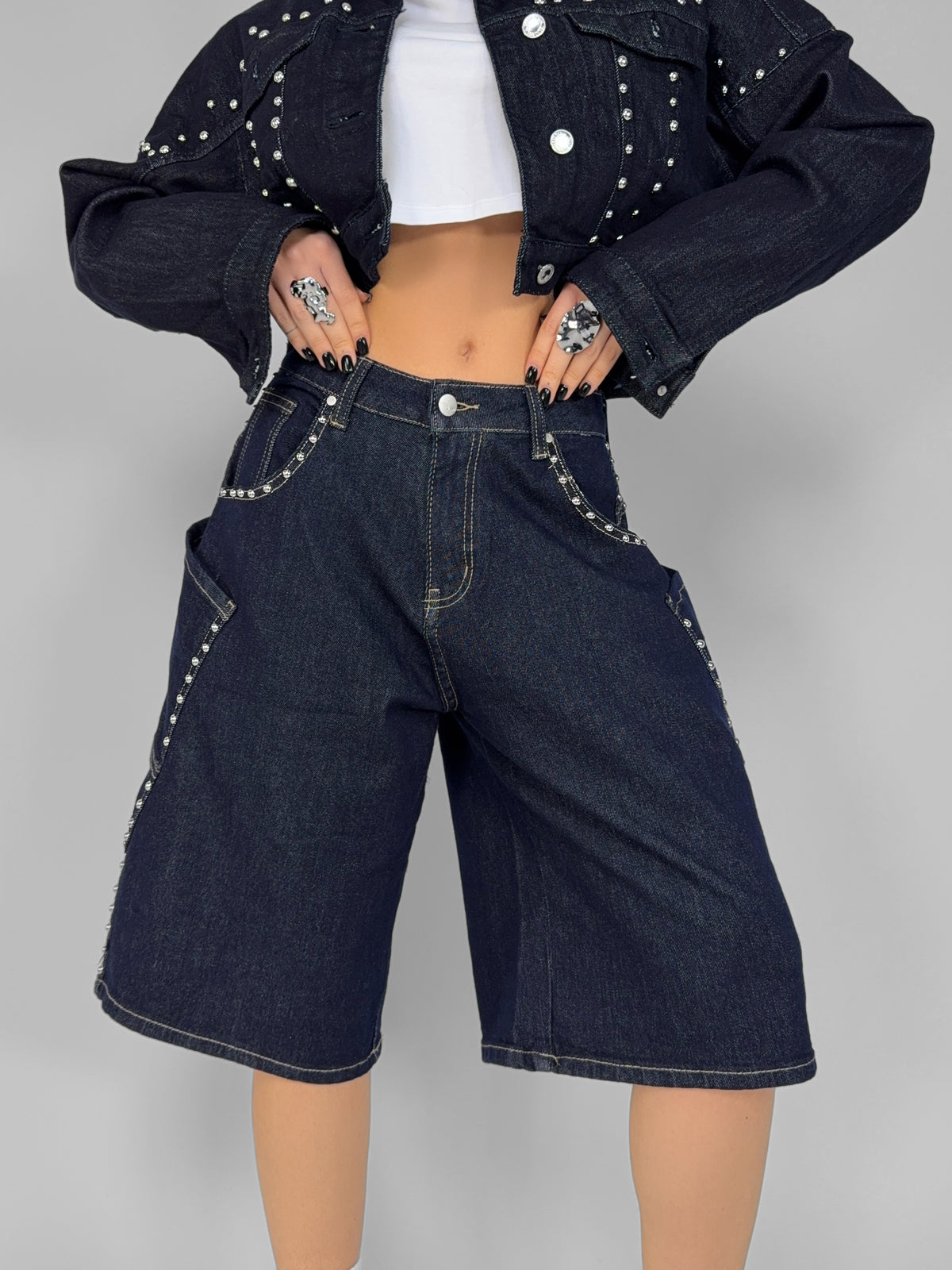 Bermuda Studded