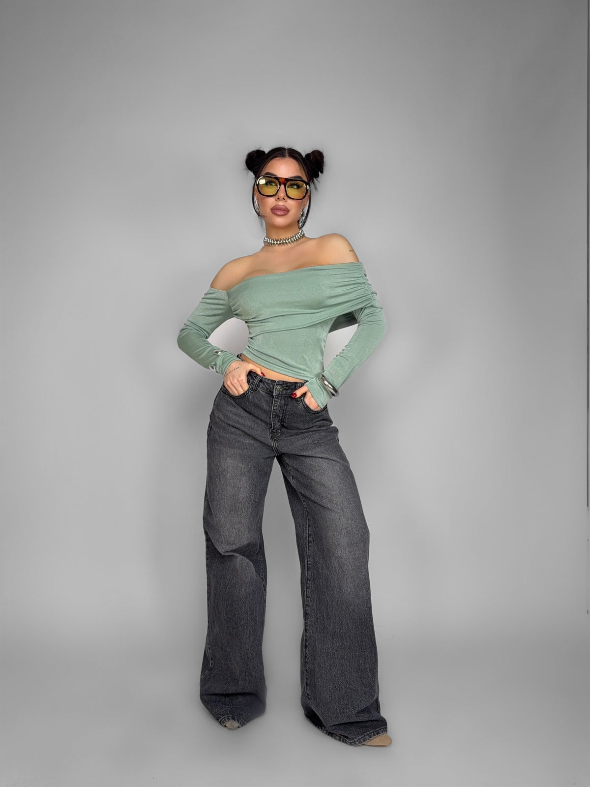 Bare Tiffany Total Look