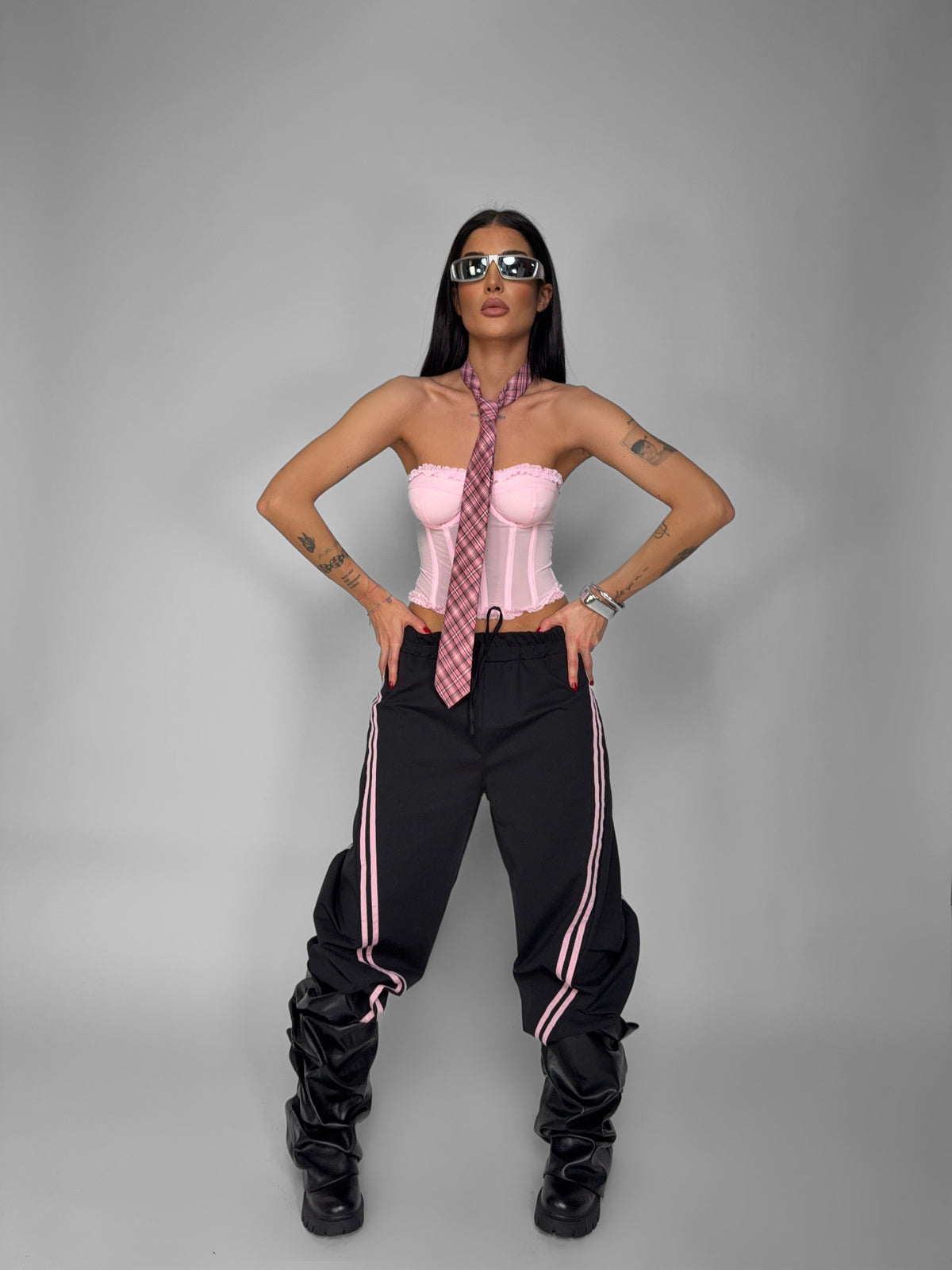 Pink Line Total Look