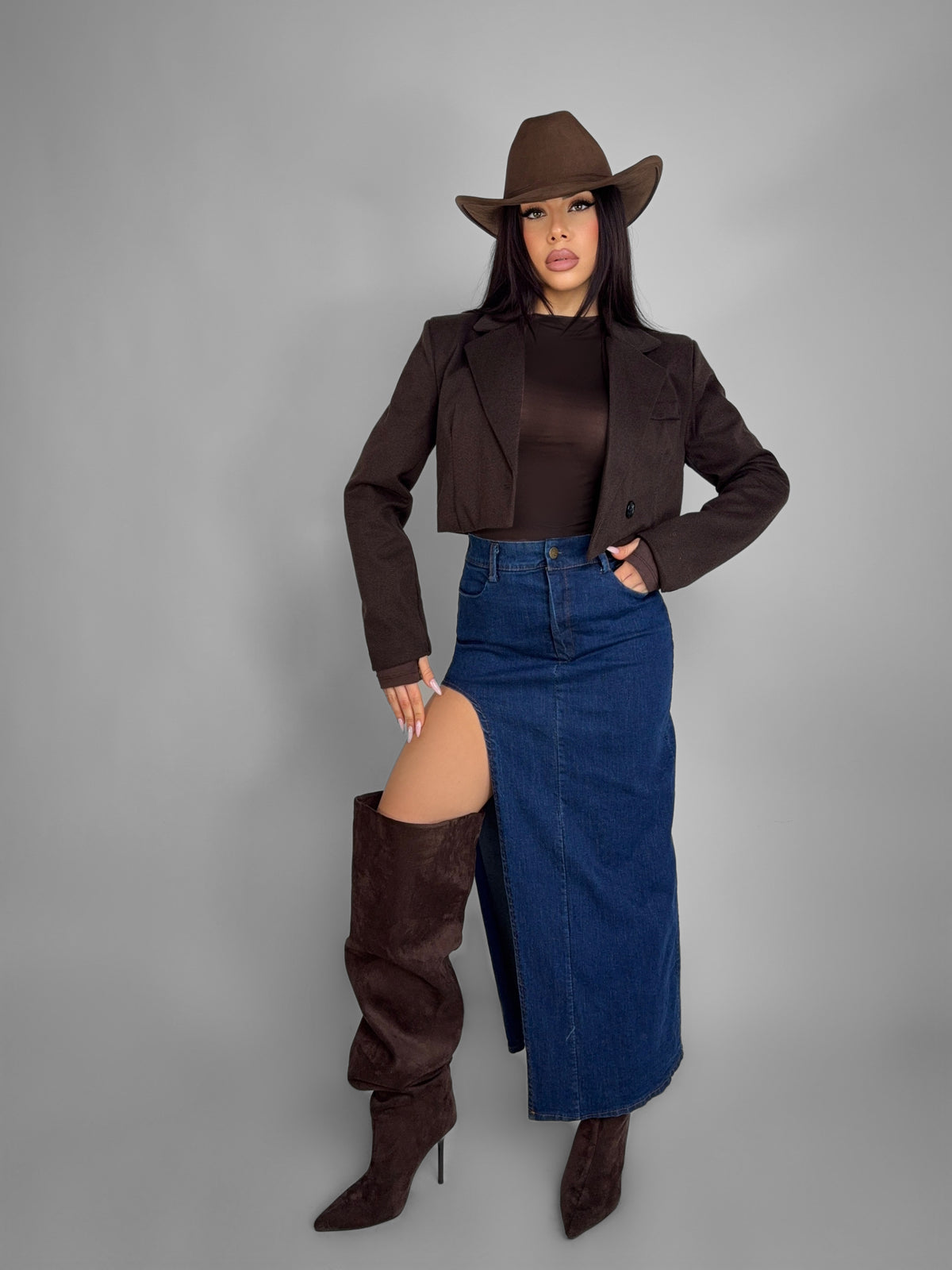 Total Look Show Leg