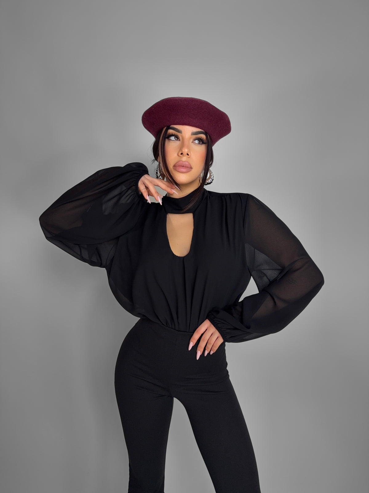 Body Collar V - Black
