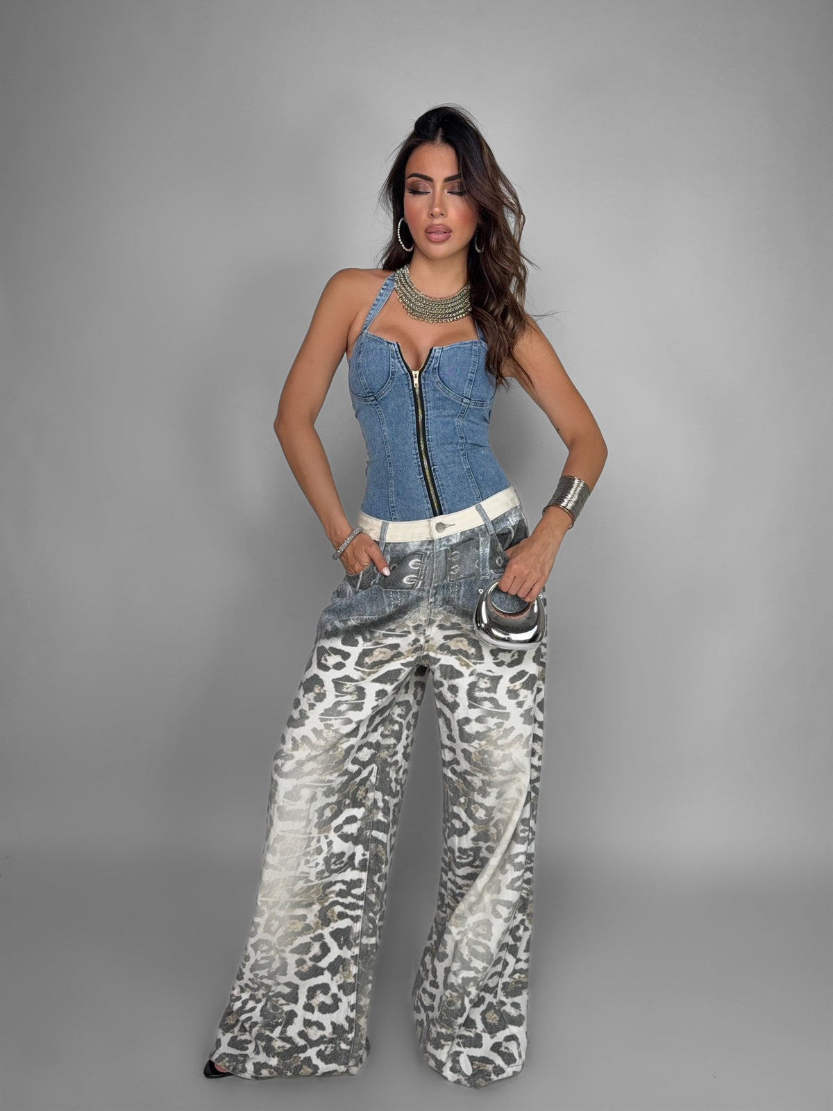 Total Look Zip Line