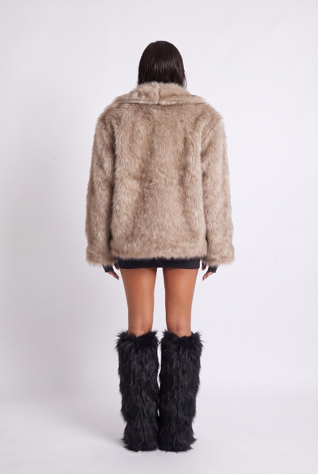 Pelliccia-Beige