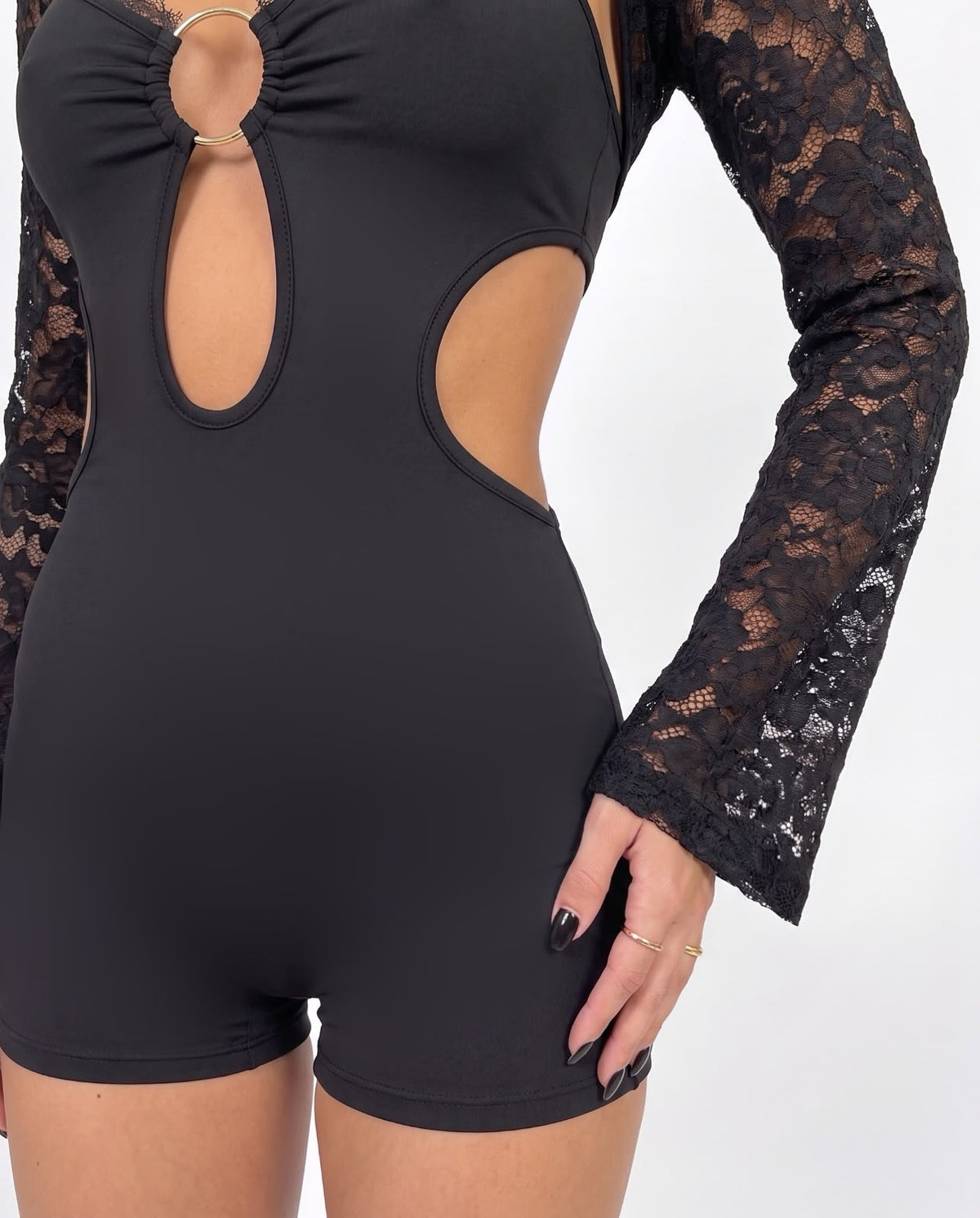 Abito Lace Overlay