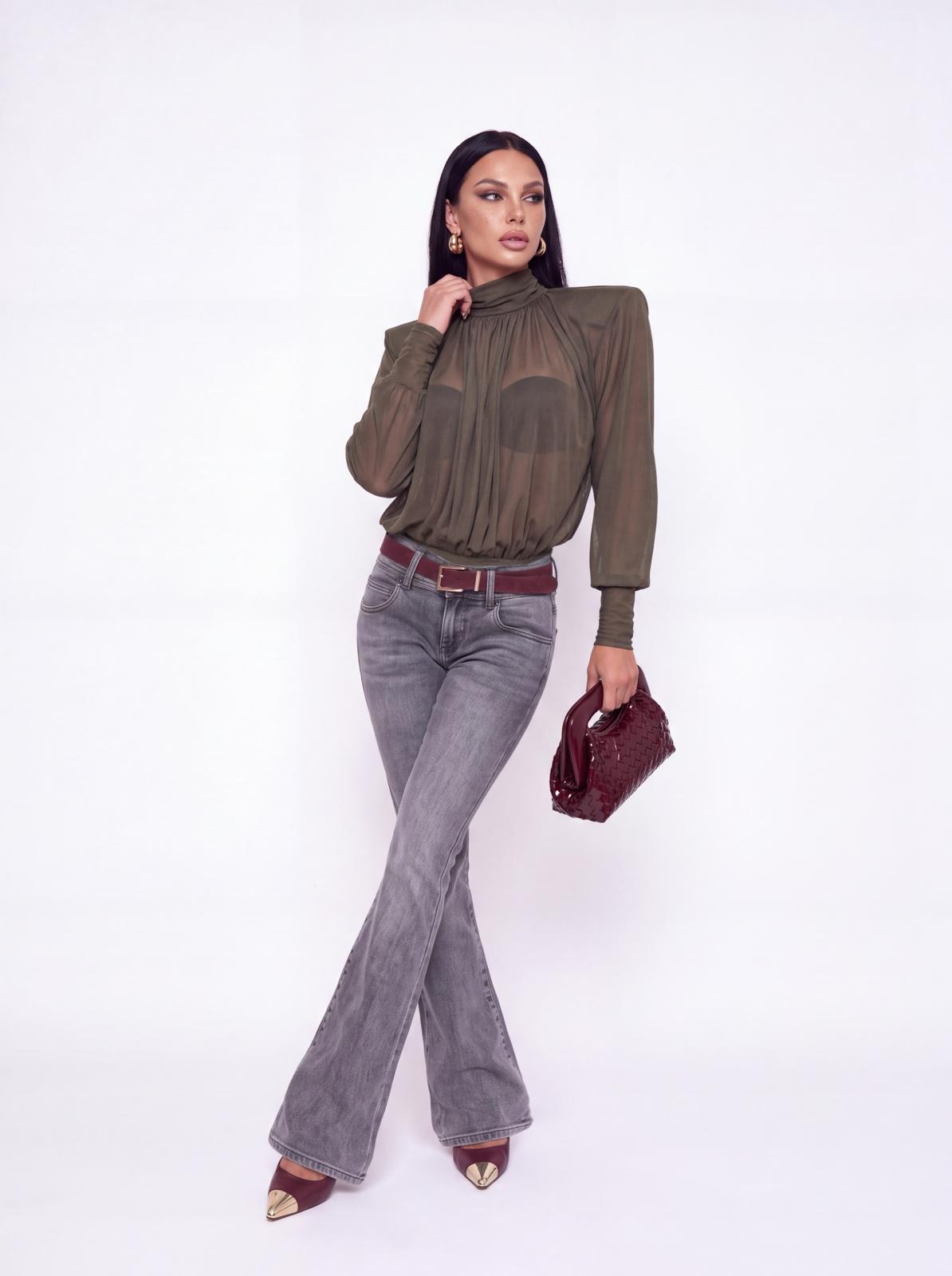 Total Look Shoulder Up