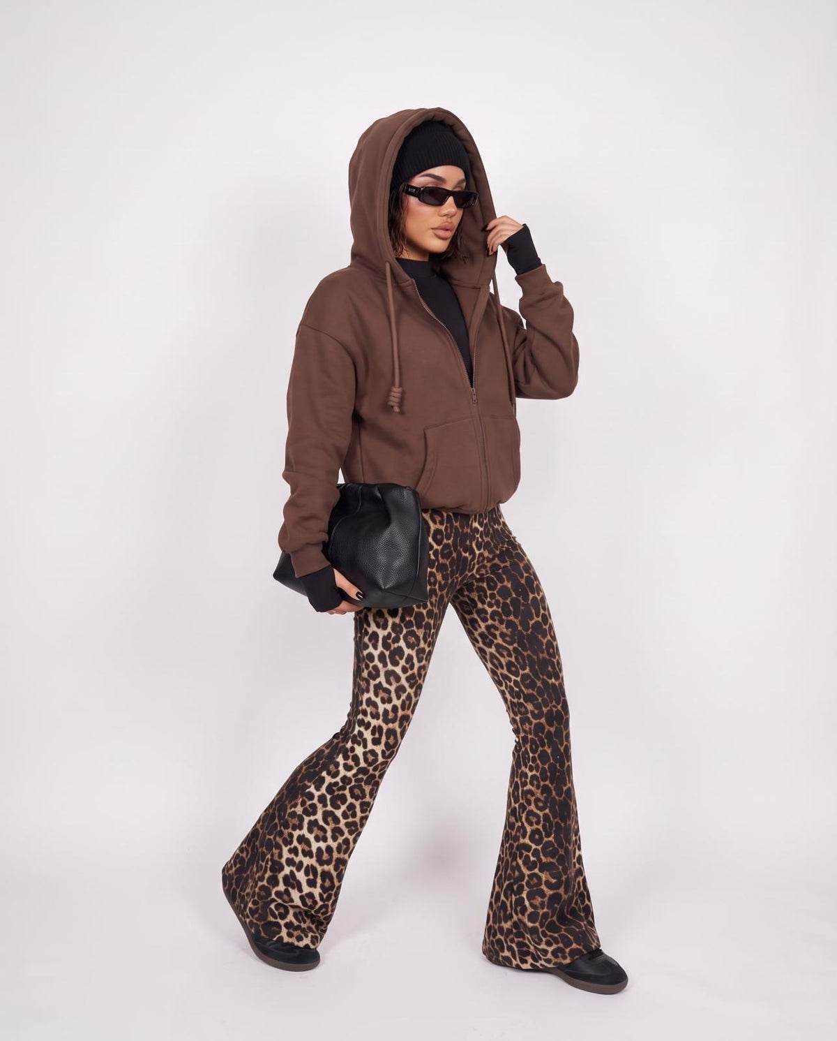 Total Look Leopard Leg